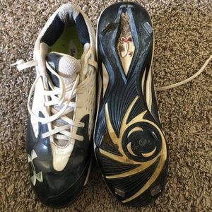Under armour metal baseball cleats
